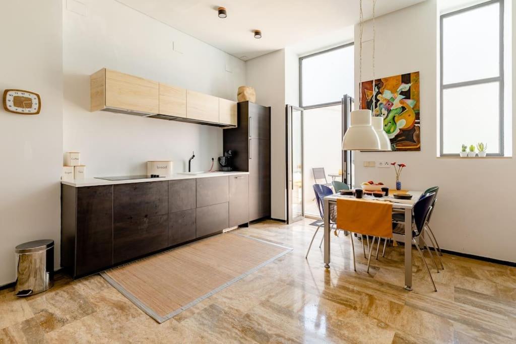 Cozy Loft Patio+Pool +Wifi Apartment Valencia Exterior photo